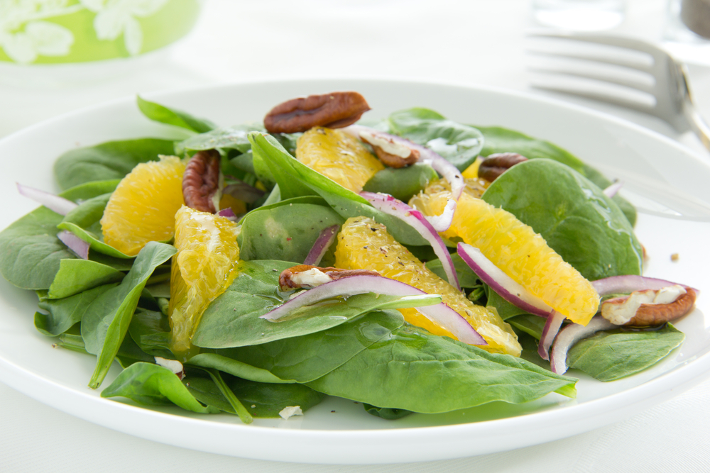 Spinach and mandarin salad