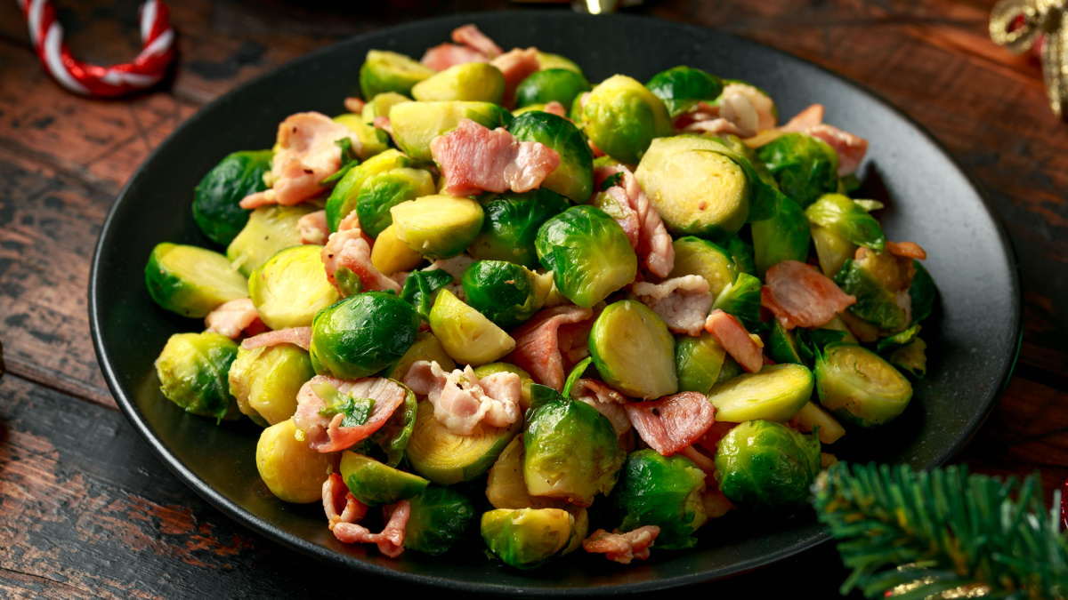 Brussels Sprouts with Garlic and Ham