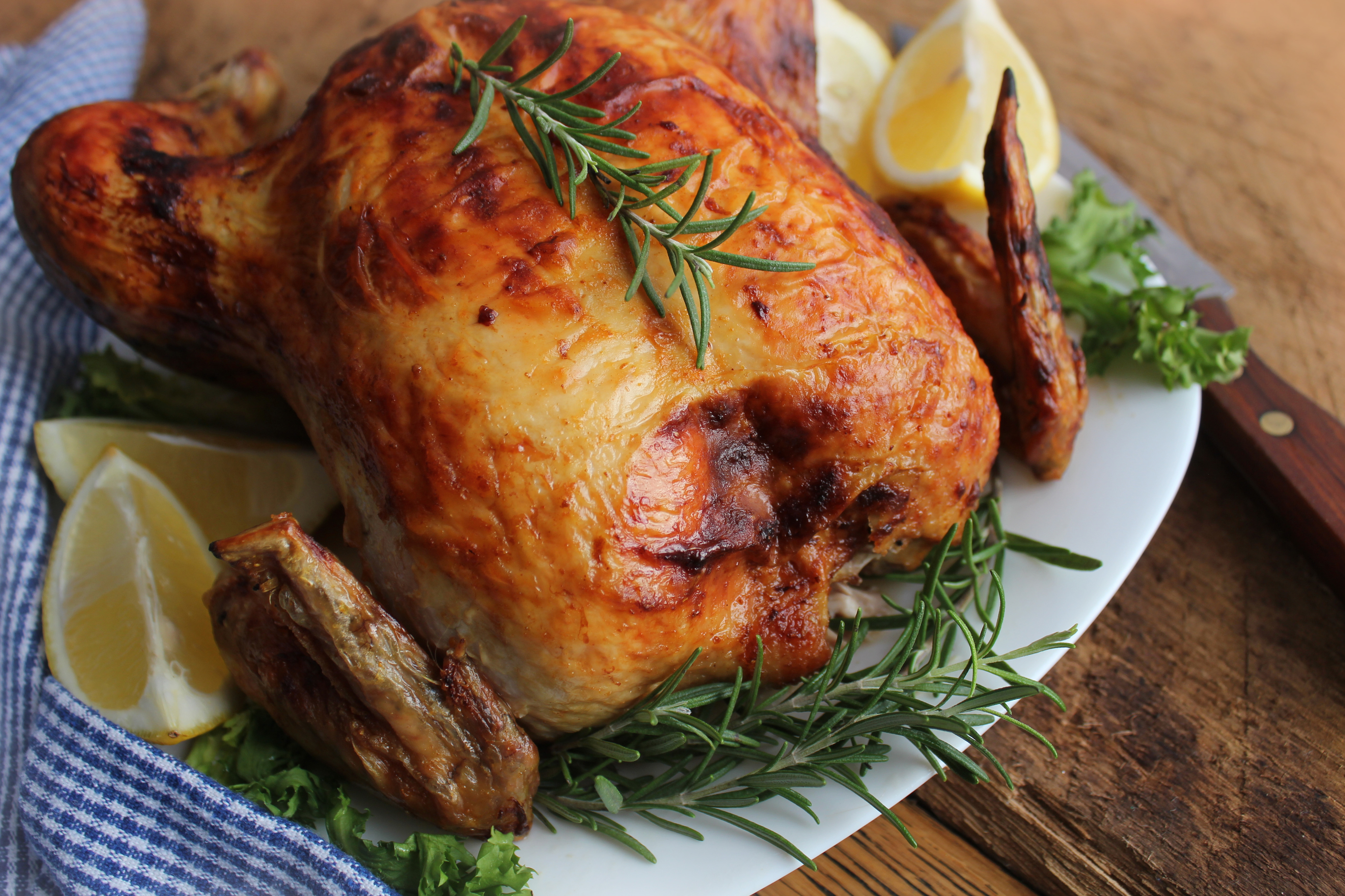 https://www.safefood.net/getmedia/f48c90fc-7087-47c9-8321-845bc852113e/super_easy_sunday_roast_chicken_large.jpg?width=5184&height=3456&ext=.jpg