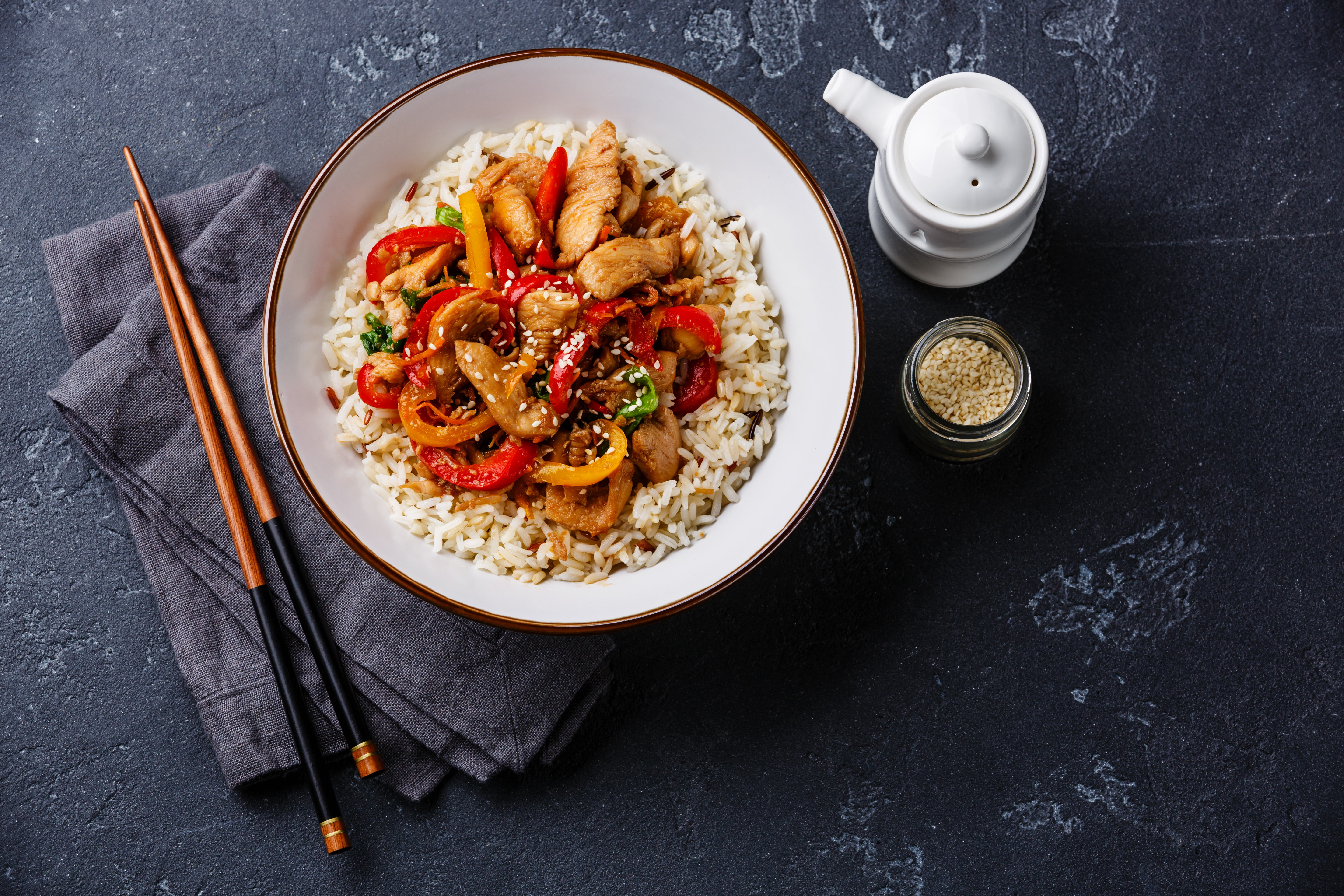 Spicy chicken and rice bowl